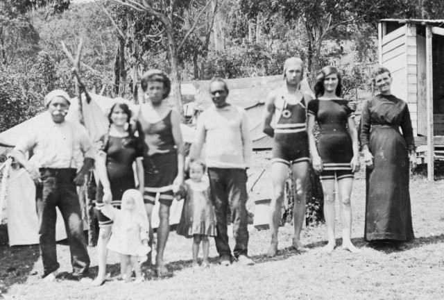 Turo Downes and friends, courtesy Gosford council